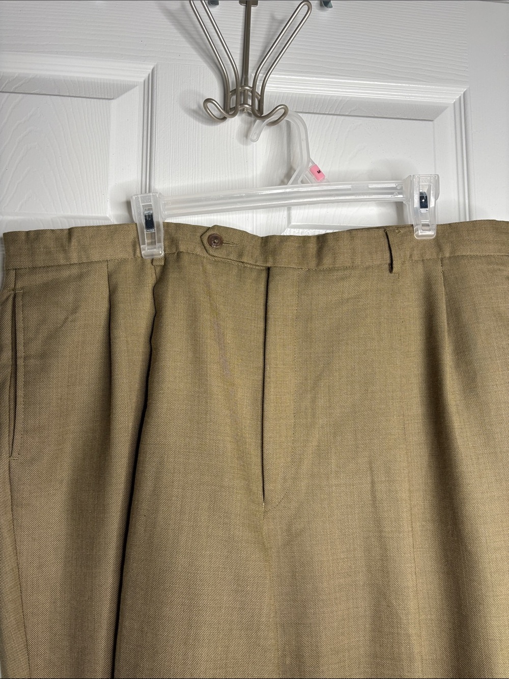 Men's Two-Piece Suit in Olive - Picture 12 of 13